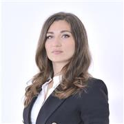 Insegnante di diritto tributario, diritto commerciale e diritto societario per studenti delle superiori o universitari